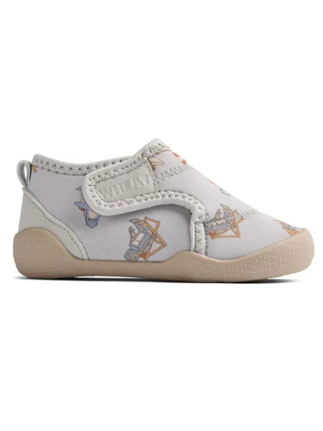 Badeschuhe "Shawn" in Hellgrau>Wheat Outlet