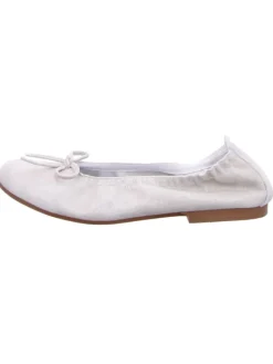 Ballerina in blau><noscript><img width=
