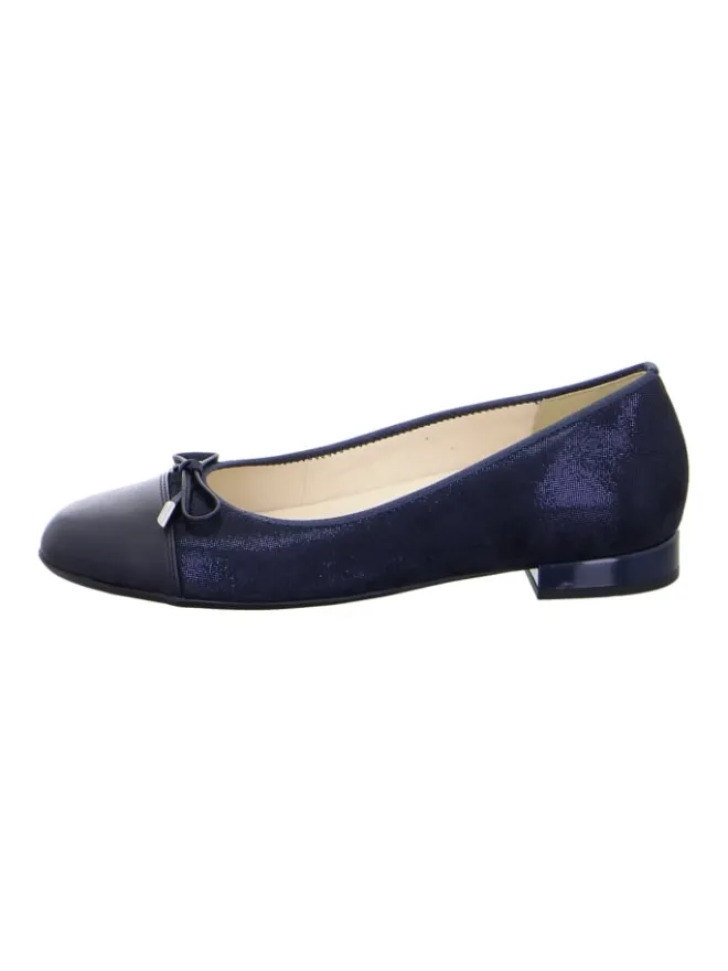 Ballerinas in Blau>ara Hot