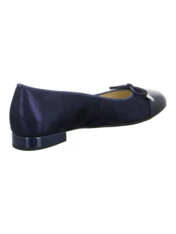 Ballerinas in Blau><noscript><img width=