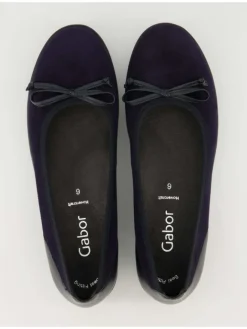 Ballerinas in Blau><noscript><img width=
