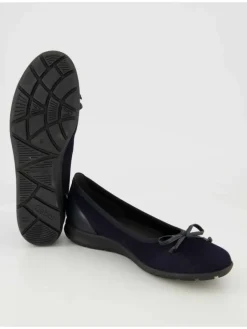 Ballerinas in Blau><noscript><img width=