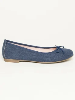 Ballerinas in Dunkelblau><noscript><img width=