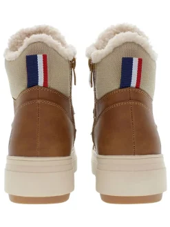 Boots in Hellbraun><noscript><img width=