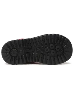 Boots in Rot><noscript><img width=