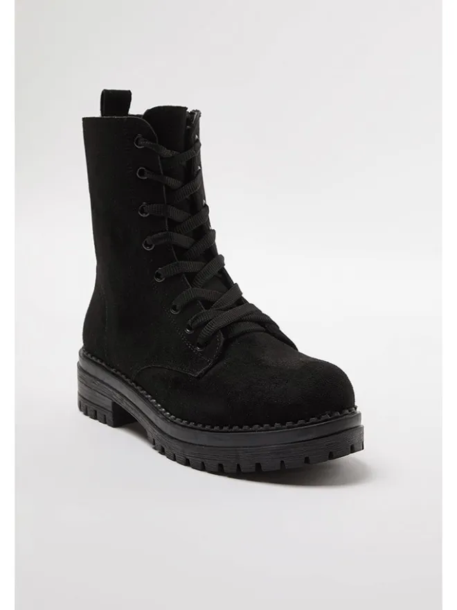 trendyol Stiefel & Boots^Boots in Schwarz