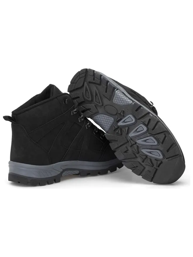 Boots in Schwarz>trendyol