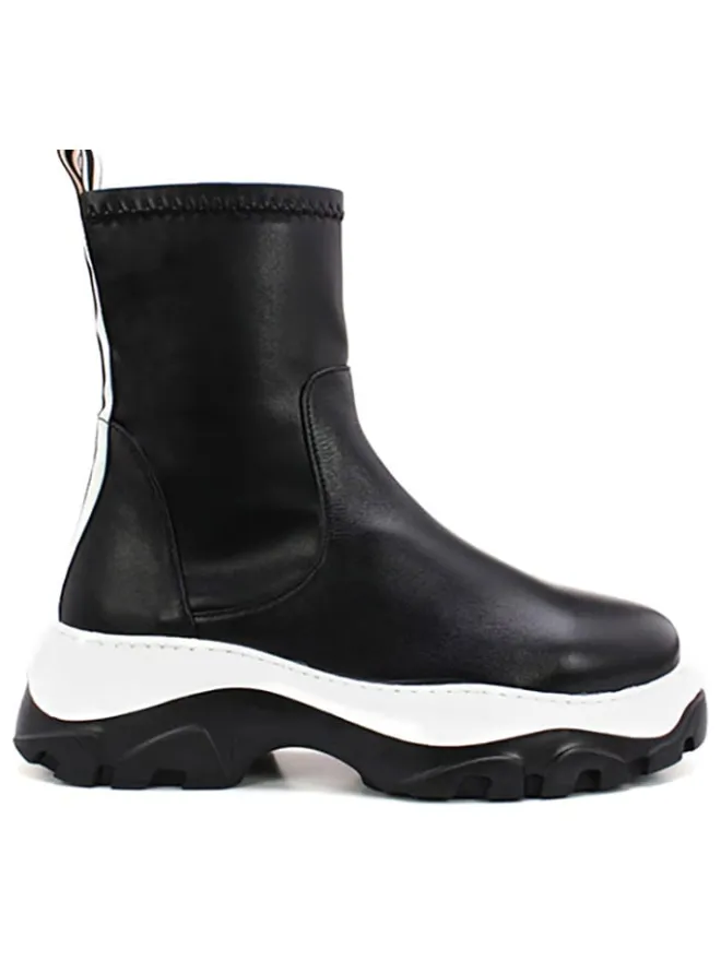 Goby Stiefeletten^Chelsea-Boots in Schwarz