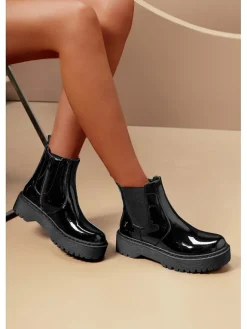 Chelsea-Boots in Schwarz><noscript><img width=