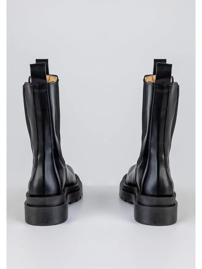 Musk Stiefeletten^Chelsea-Boots in Schwarz