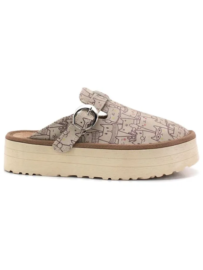 Clogs in Beige>Calceo