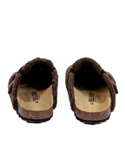 Clogs in Braun><noscript><img width=