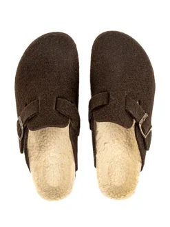 Clogs in Braun><noscript><img width=