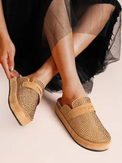 Clogs in Hellbraun><noscript><img width=