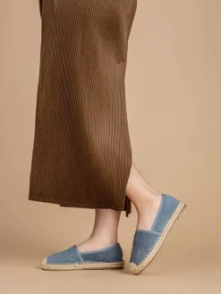 Espadrilles in Blau><noscript><img width=