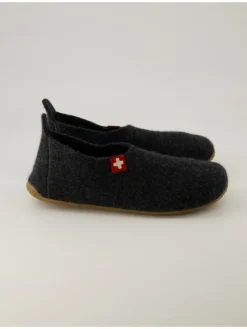 Geschlossene Hausschuhe in Grau>Living Kitzbühel