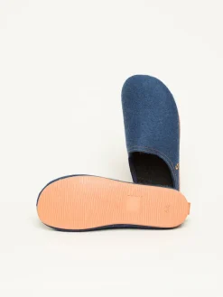 Hausschuhe in Dunkelblau><noscript><img width=