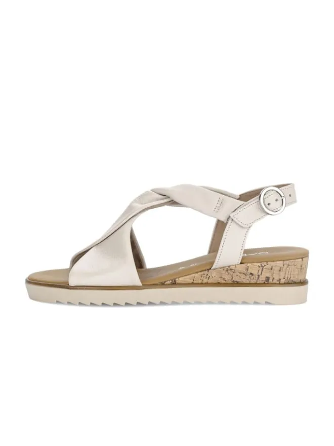 Gabor Sandalen^Keilsandaletten in beige