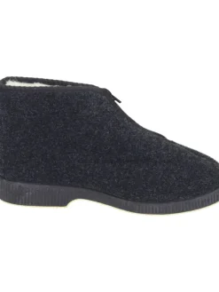 Klassische Hausschuhe in schwarz><noscript><img width=