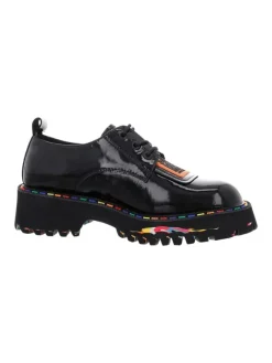 Klassische Schnürschuhe in Schwarz><noscript><img width=