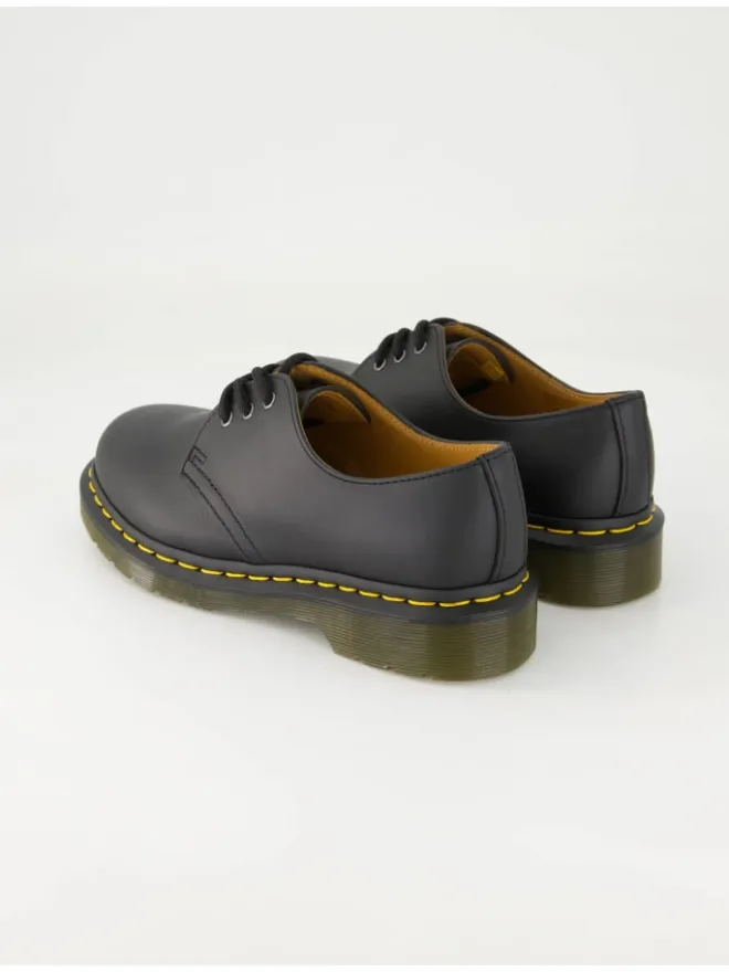 Klassische Schnürschuhe in Schwarz>Dr. Martens Online
