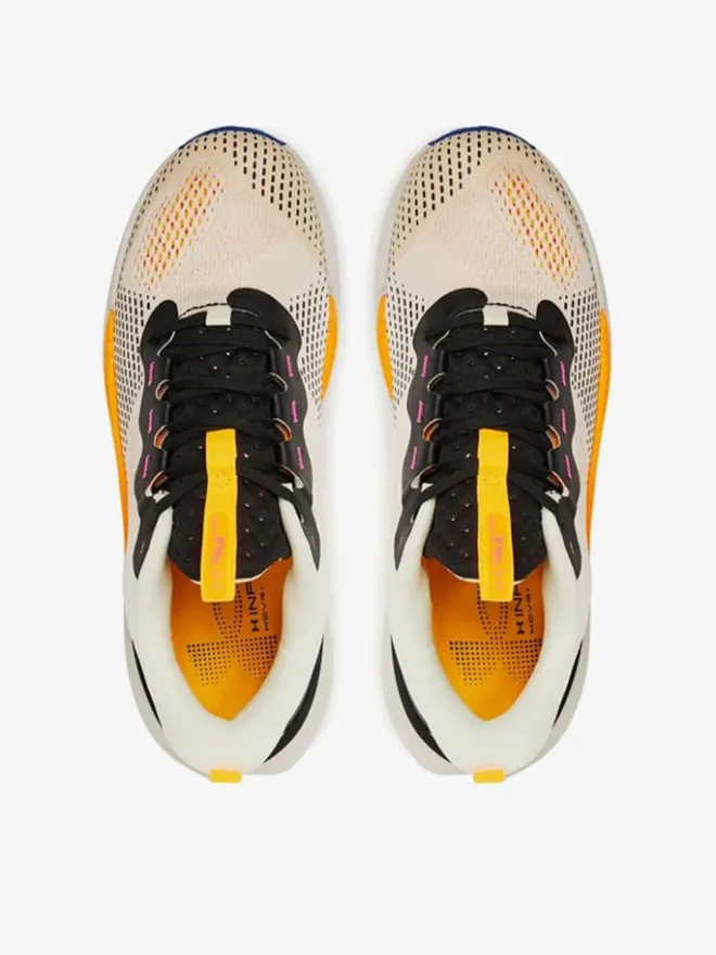 Laufschuhe in Beige/ Bunt>Under Armour Hot