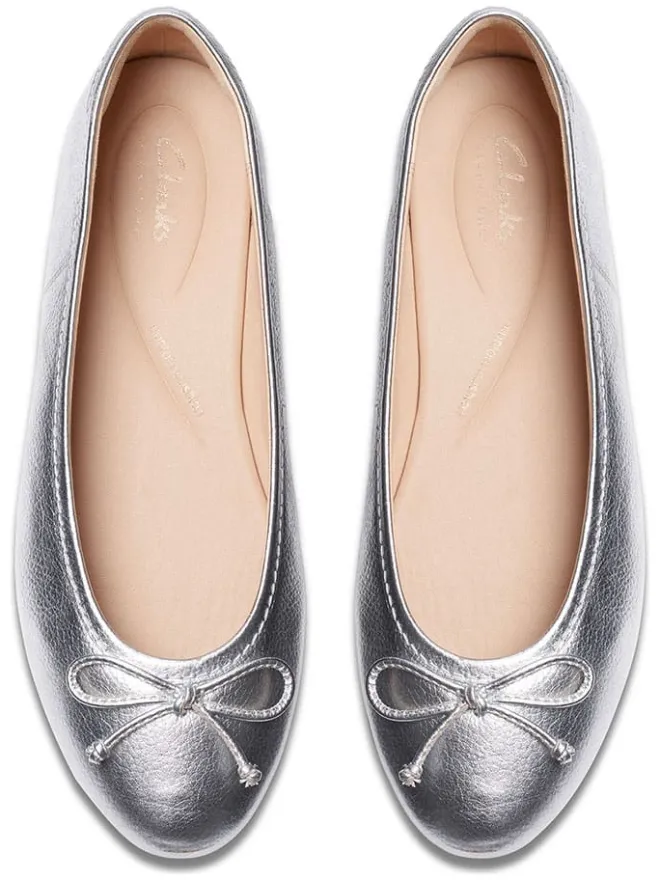 Clarks Ballerinas^Leder-Ballerinas "Fawna" in Silber