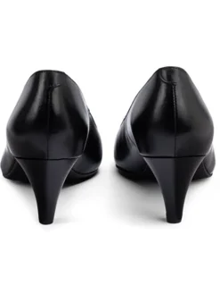 Leder-Pumps in Schwarz><noscript><img width=