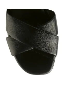 Leder-Sandaletten in Schwarz><noscript><img width=