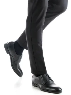 Leder-Schnürschuhe 