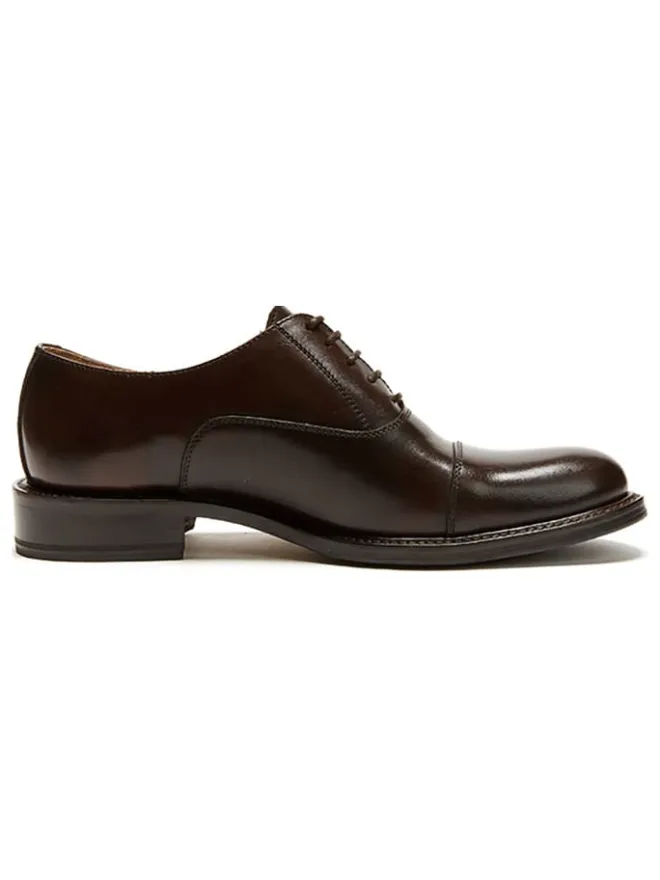 Leder-Schnürschuhe in Braun>British Passport Hot