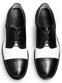 Leder-Schnürschuhe 