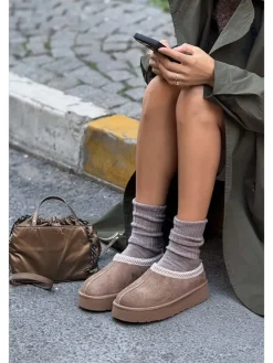 Leder-Slipper in Braun>trendyol Sale