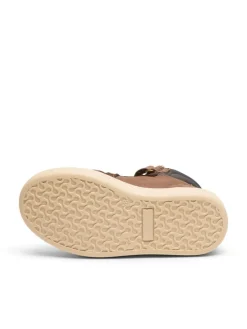 Leder-Sneakers in Braun><noscript><img width=