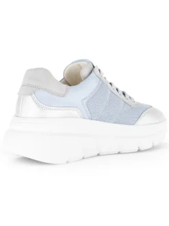 Leder-Sneakers in Hellblau/ Silber/ Grau><noscript><img width=
