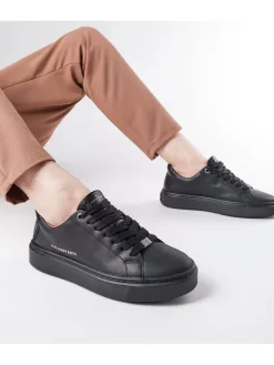 Leder-Sneakers in Schwarz>ALEXANDER SMITH New