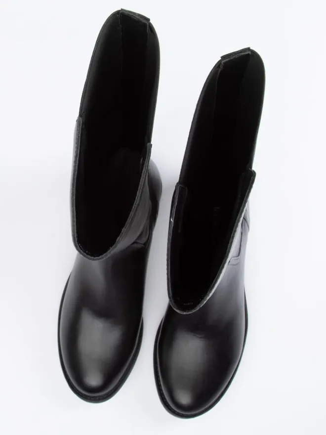 Leder-Stiefel in Schwarz>JOLANA & FENENA Sale