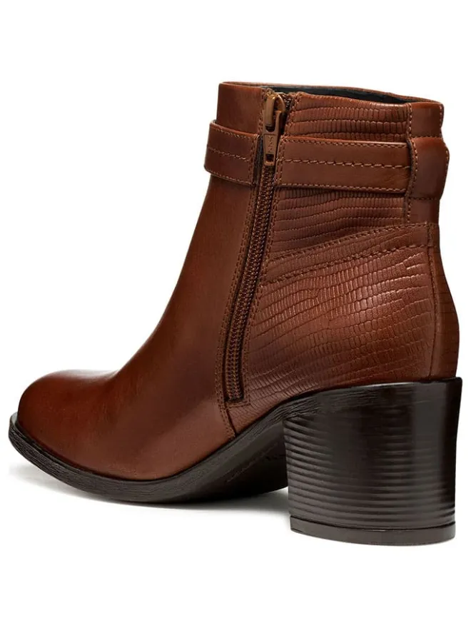 Geox Stiefeletten^Leder-Stiefeletten "New Asheel" in Hellbraun