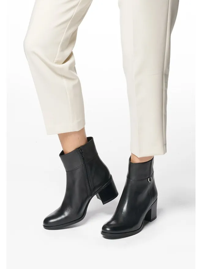 Geox Stiefeletten^Leder-Stiefeletten "New Ashell" in Schwarz