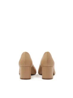Pumps in Beige><noscript><img width=