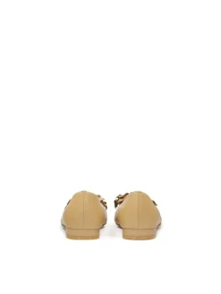 Pumps in Beige><noscript><img width=