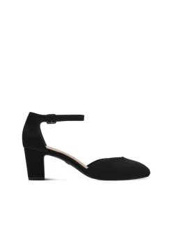 Pumps in BLACK><noscript><img width=