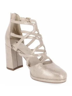 Pumps in gold><noscript><img width=
