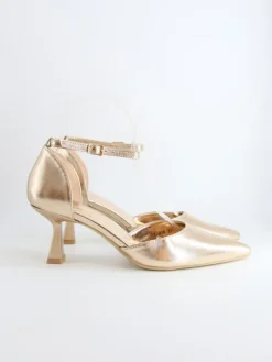 Pumps in Gold><noscript><img width=
