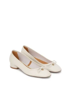 Pumps in Weiß>Kazar New