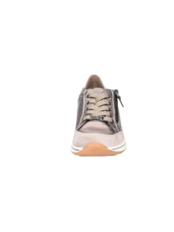 Schnürschuh in bunt><noscript><img width=