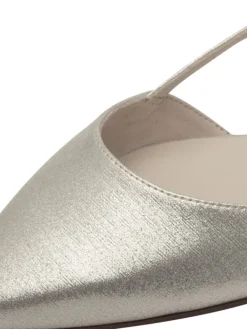 Slingpumps in CHAMPAGNE><noscript><img width=