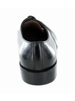 Slipper in schwarz><noscript><img width=