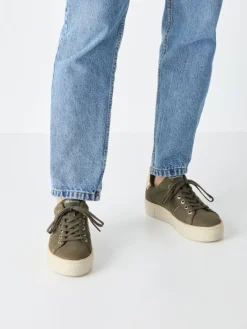 Sneaker in OLIVE NUBUC><noscript><img width=