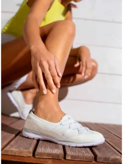 LASCANA Sneakers^Sneaker in weiß-grau